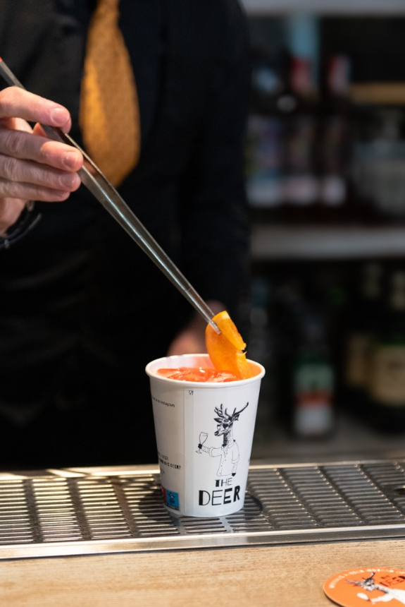Slider 2 | The Deer | Spritz o prosecco?